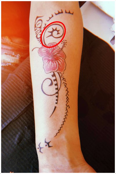 Seashell tattoo motif